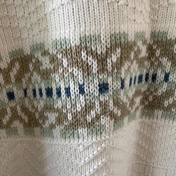 VIntage White Cresta Knit Sweater - Size Medium - Picture 4 of 5